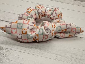 Colors Checkered Scrunchie
