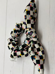 Black n White with Stars Checkered Scrunchie